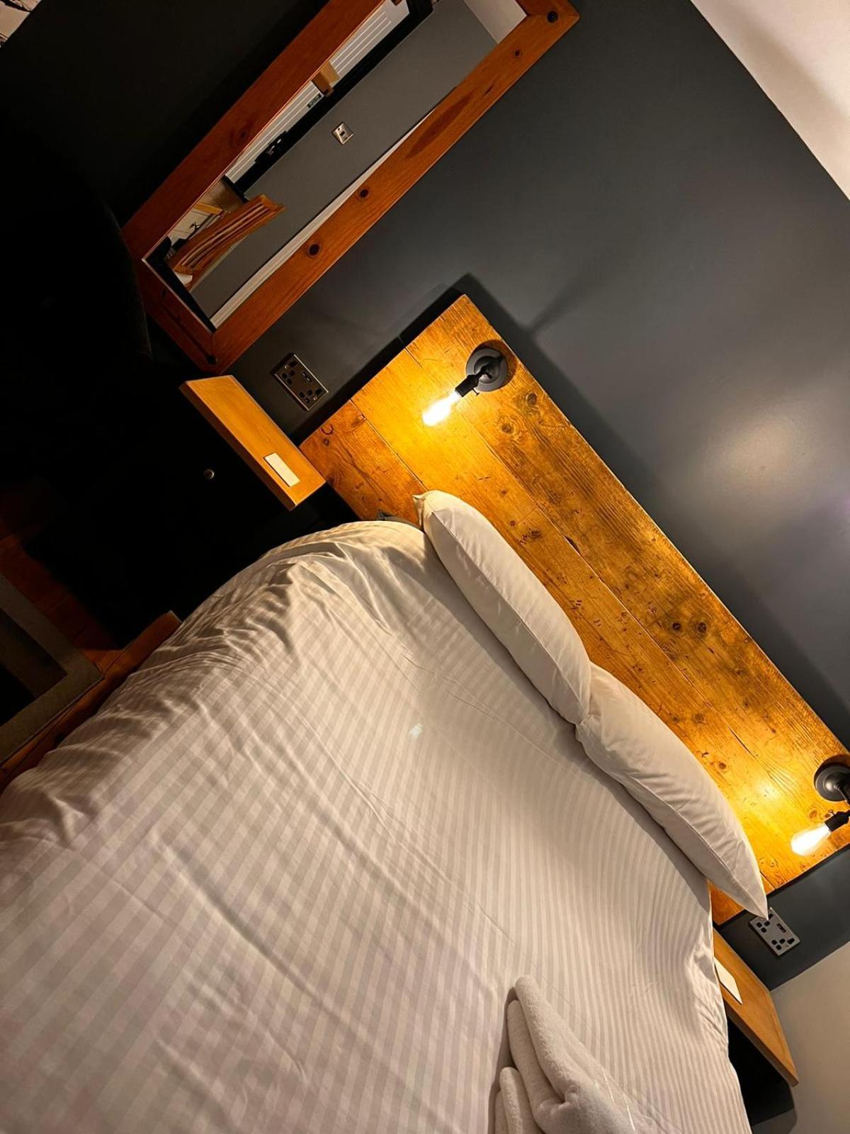 Old Manor House Bed and Breakfast Axbridge Εξωτερικό φωτογραφία